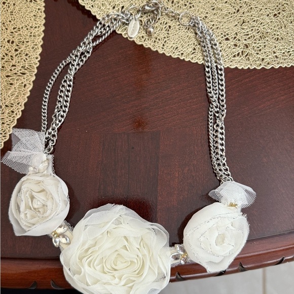 New York Cara Adjustable Necklace - Picture 2 of 3